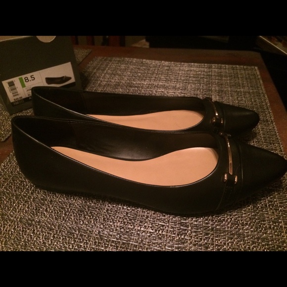 Apt. 9 Shoes - NWT Apt 9 Flats size 8.5